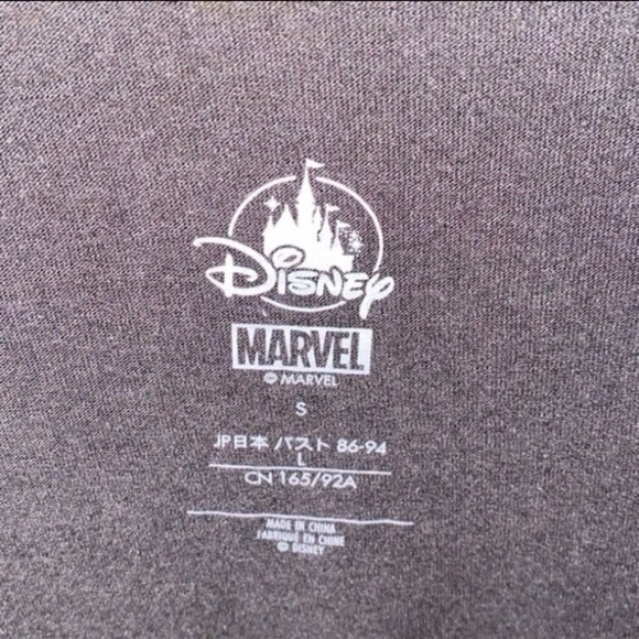 Disney parks marvel reversible sequin avengers hidden faces 10 year t-shirt - Picture 5 of 8